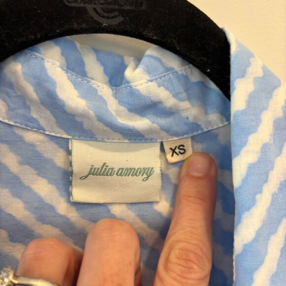 Julia Amory husband shirt - Picture 4 of 4